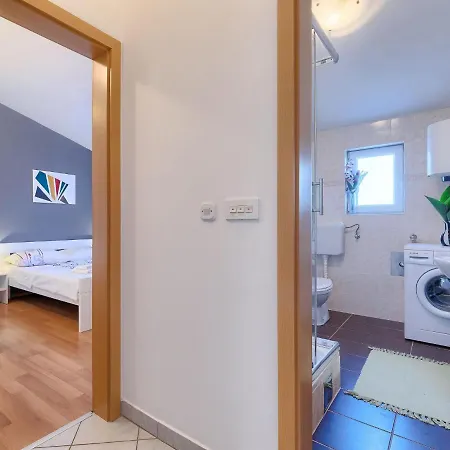 Neja By Interhome * Loborika