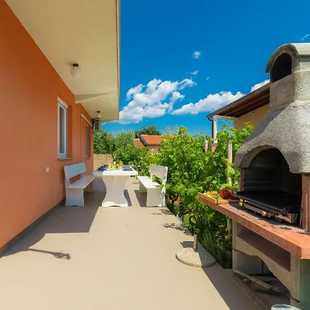Holiday home Holiday Neja Loborika