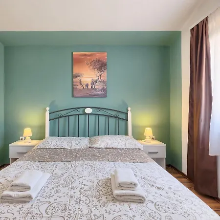 Neja By Interhome * Loborika