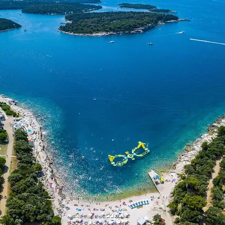 Holiday Neja * Loborika