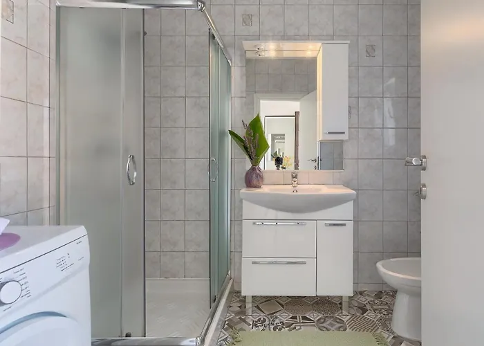 Neja By Interhome 펜션 Loborika