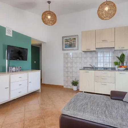 Ferienhaus Holiday Neja